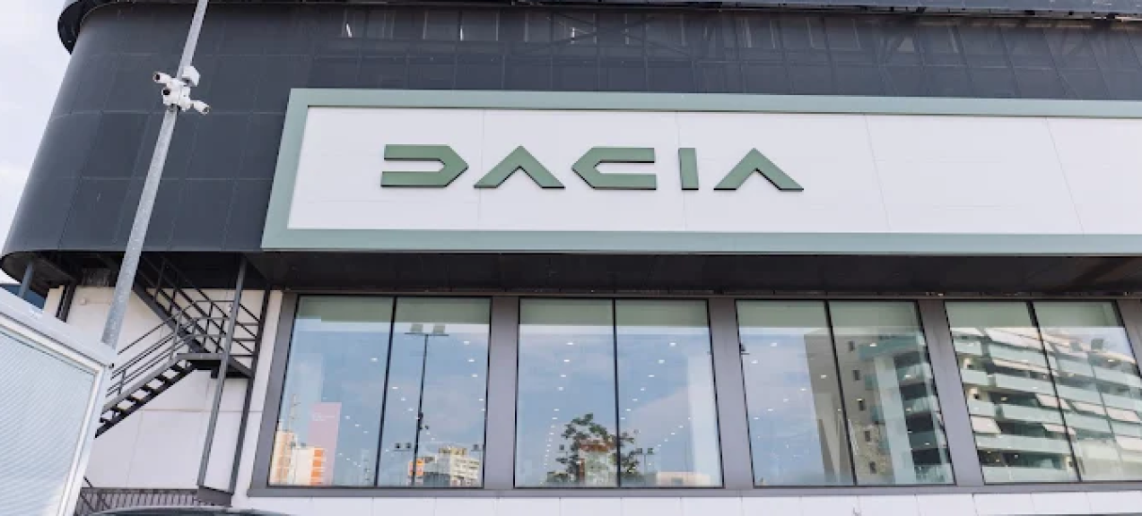 Dacia Esplugues BYmyCAR