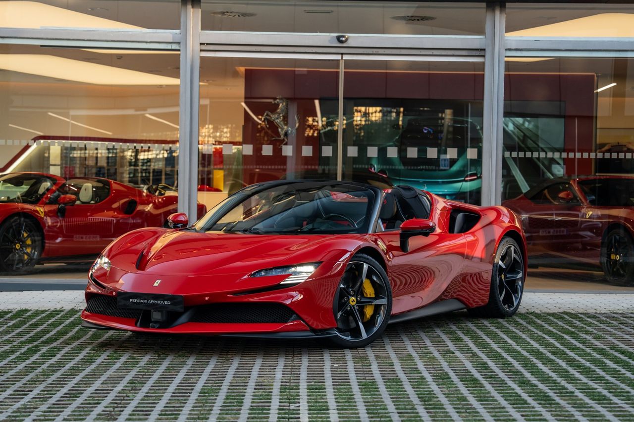 Ferrari Oficial Dealer - C. de Salamanca Marbella