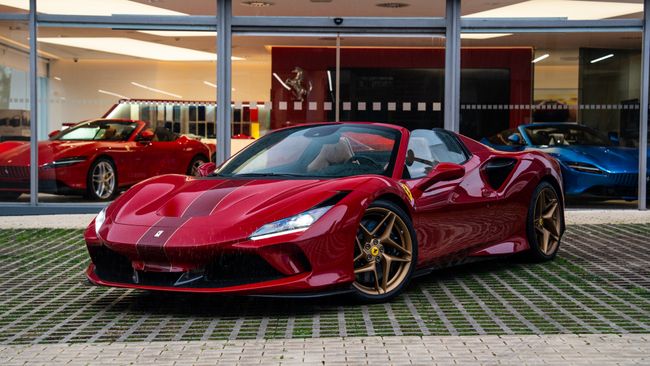 Ferrari Oficial Dealer - C. de Salamanca Marbella